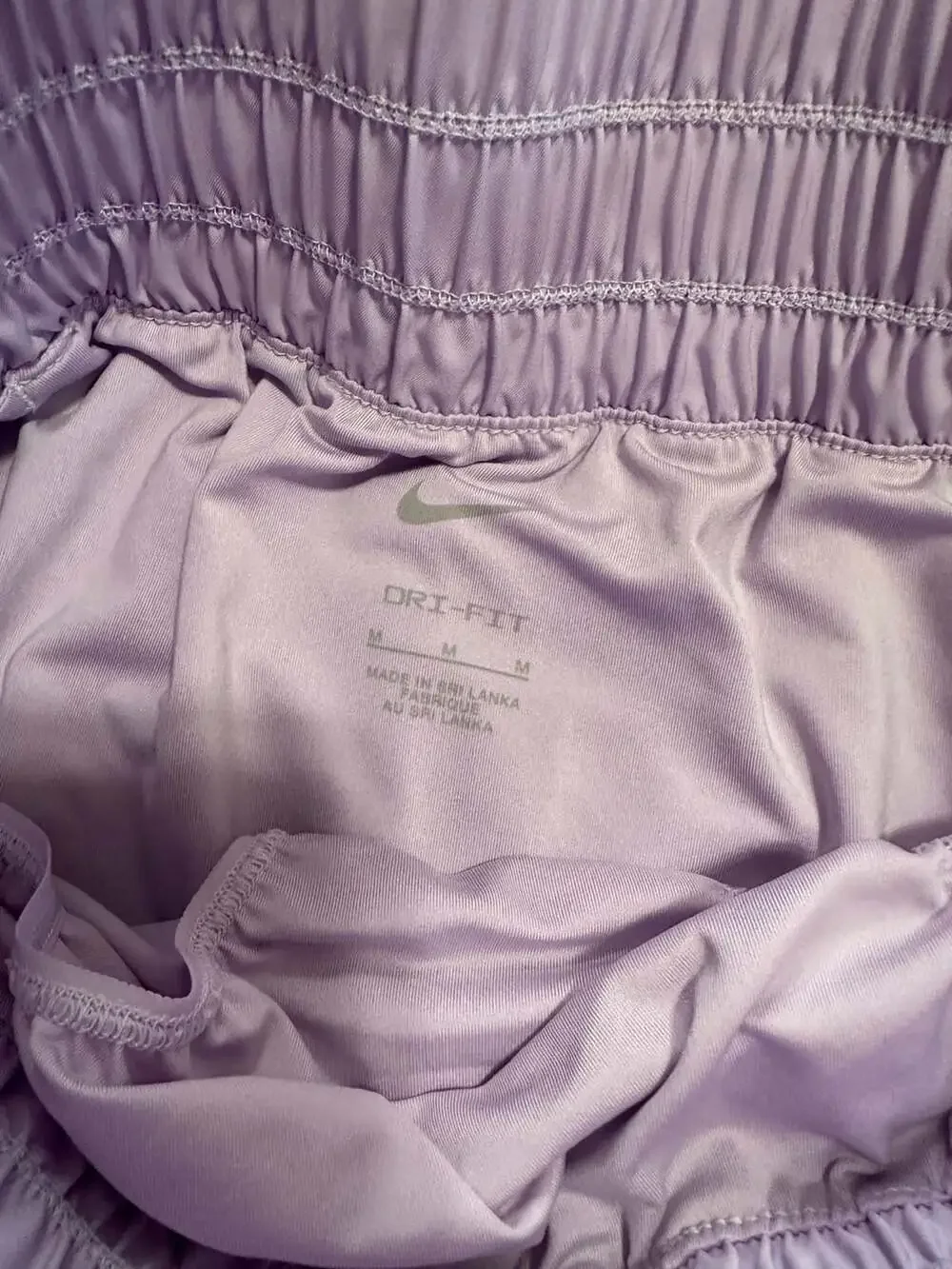 Nike Women's One Dri-FIT Mid-Rise Brief-Lined Shorts Size Medium Lilac Gym